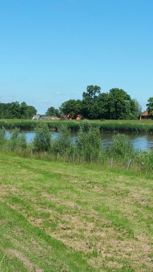 Am Kanal Neuhaus an der Oste Exterior foto